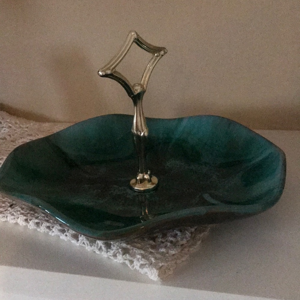 Vintage Blue Mountain Pottery tid bit dish